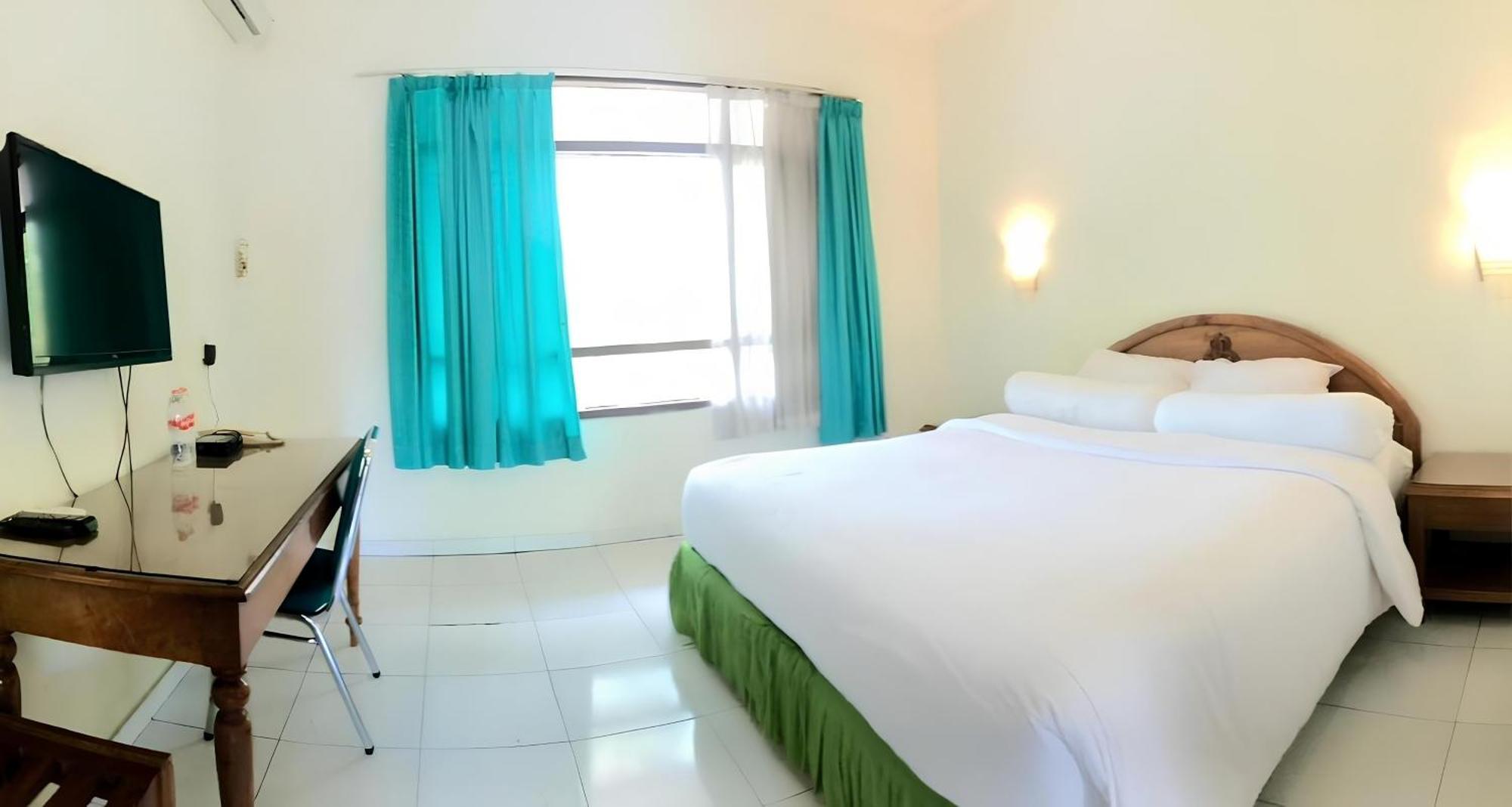 Front One Resort Indraloka Temanggung Extérieur photo